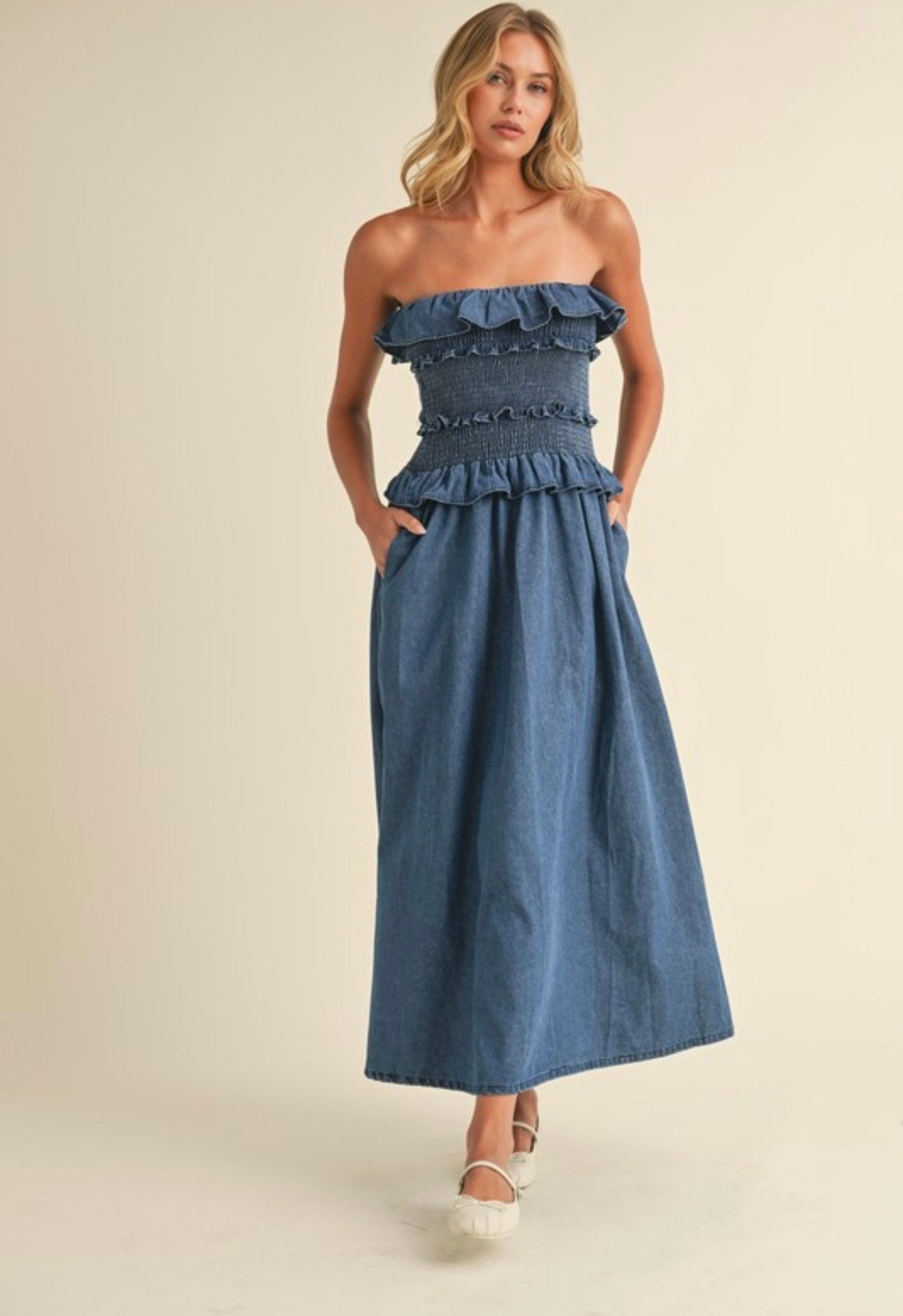 Ruffled strapless denim dress